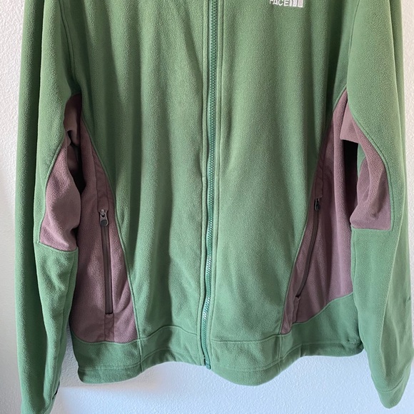 The North Face Green Fleece Zip Up Jacket - Picture 3 of 12